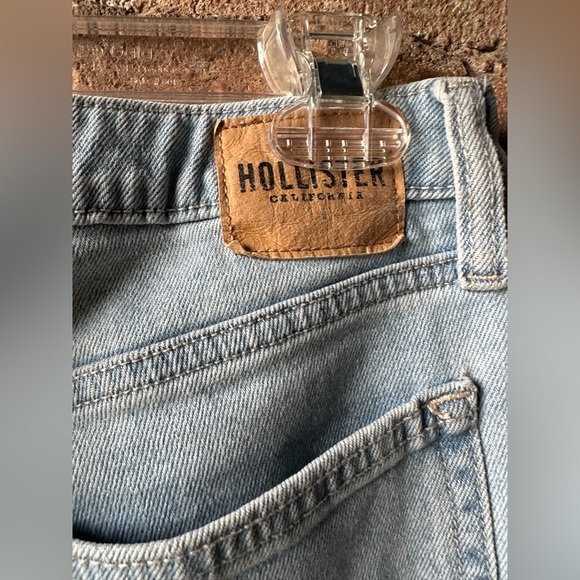 Hollister Light Blue Distressed Women Jeans - Picture 4 of 6